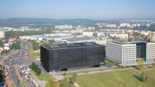 W Krakowie powstaje wielofunkcyjny projekt za około 1 mld zł. Zmiany w wielkiej inwestycji na południu miasta