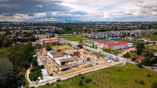 Nowy kompleks pływacki rośnie na Białołęce. Znamy harmonogram kolejnych prac