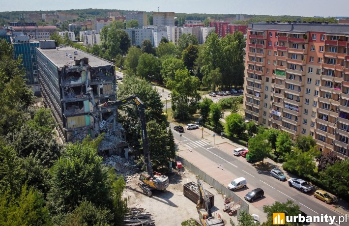 Burzony biurowiec przy Kossutha 7, fot. katowice.eu