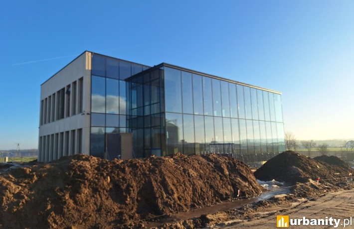 Biurowiec firmy SYLVA w Wielu. Projekt APA Wojciechowski Architkeci Fot. SYLVA