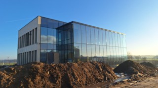 Biurowiec firmy SYLVA w Wielu. Projekt APA Wojciechowski Architkeci Fot. SYLVA