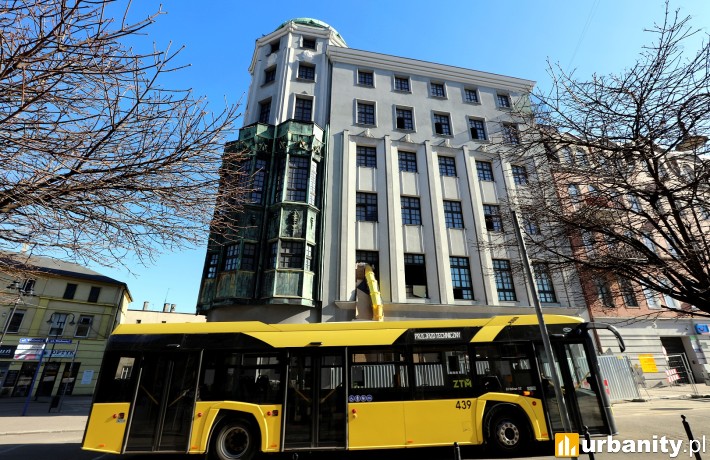 Admirals Palast zamienia się w budynek biurowo-usługowy, fot. Warbud