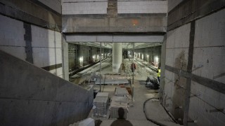 Trzy nowe stacje metra na Bemowie coraz bliżej otwarcia. Intensywne prace na zachodzie Warszawy