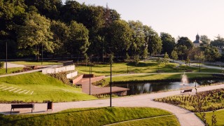 Deweloper wybudował ogólnodostępny park w Oliwie. Miejsce nawiązuje klimatem do dawnych ogrodów Opactwa Cystersów
