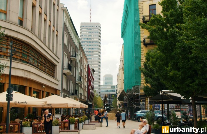Nasadzenia przy Kinie Atlantic i Pasażu Wiecha, fot. Balzola