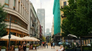 Rewolucja na Chmielnej. Gotowy pierwszy odcinek - Skwer przy Pasażu Wiecha