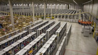 Mirbud wybuduje drogi dojazdowe do magazynów Amazon