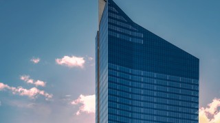 Wieżowiec w centrum Warszawy nową siedzibą duńskiego giganta