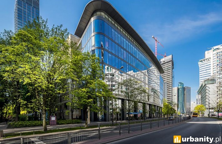 Warszawski biurowiec przy ulicy Grzybowskiej 5A