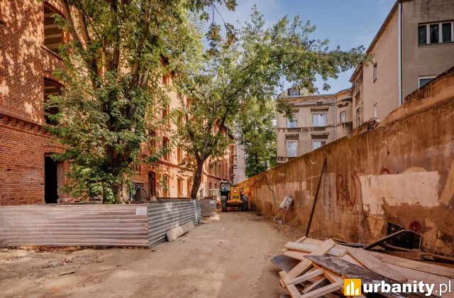 Półmetek prac przy rewitalizacji famuł przy ogrodowej 24, fot. LODZ.PL