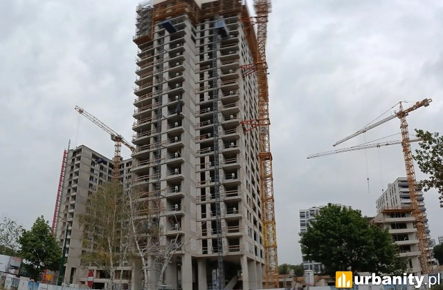 Budowa 35-piętrowego wieżowca w ramach osiedla Atal Sky+ w Katowicach, fot. Atal