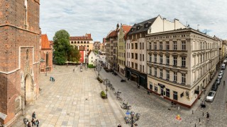 Zmieniają znany budynek w centrum Wrocławia. Powstaną apartamenty i penthouse