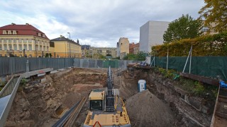 Wznowiono budowę w centrum Wrocławia po 8 latach przerwy