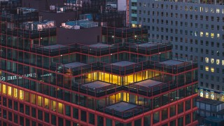 W centrum Wrocławia powstał 10-piętrowy biurowiec z tarasami rekreacyjnymi