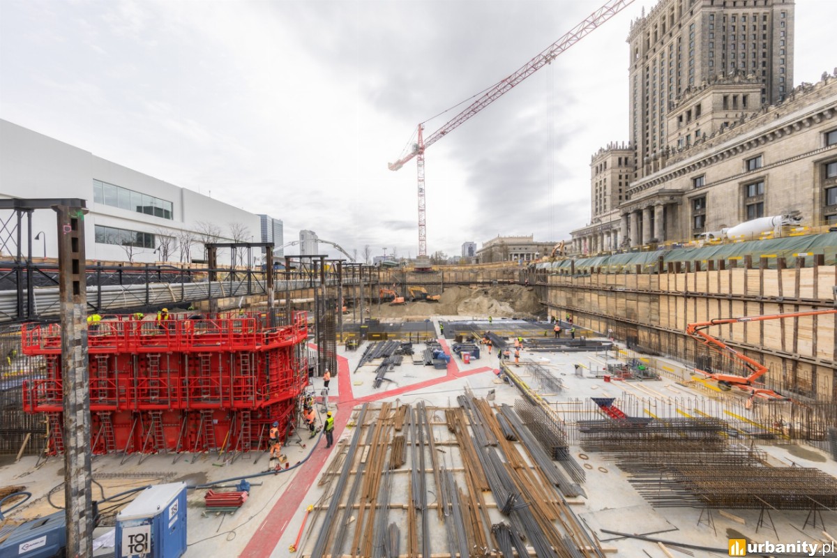 Ponad 53 tysiące metrów sześciennych gruntu usunięte na budowie teatru. Jeden z większych tego typu obiektów w stolicy