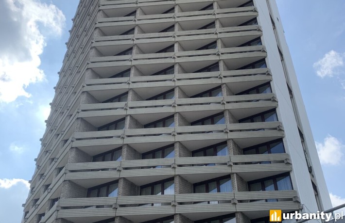 Słynne wieżowce we Wrocławiu przejdą modernizację, fot. materiały prasowe