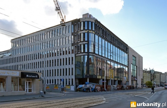 Tak obecnie wygląda budowa biurowca Retro Office House (fot. alsen strasse 67)