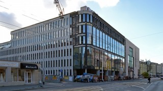 Biurowiec Retro Office House rośnie ekspresowo