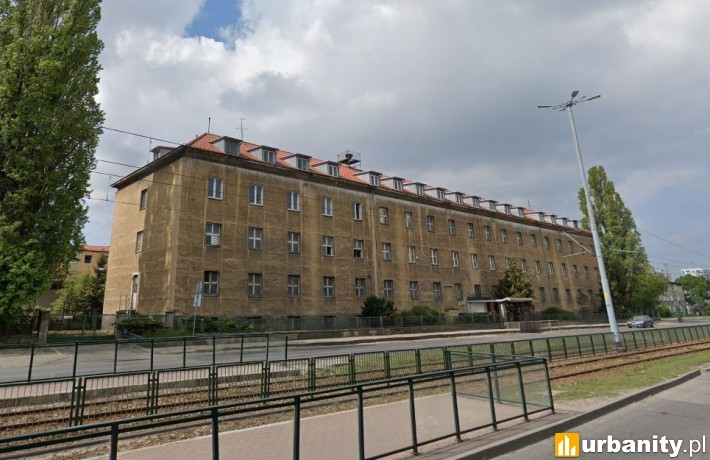 Budynek przy Hallera 122, który idzie do rozbiórki, fot. google street