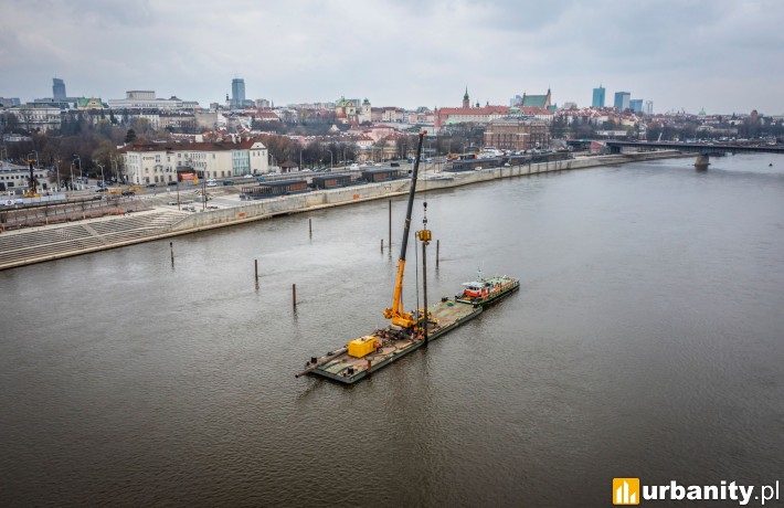 Trwa palowanie na Wiśle (fot. zdm.waw.pl)