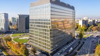 Globalny dystrybutor surowców chemicznych wynajmuje biura w biurowcu na Mokotowie