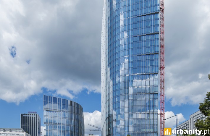 Mennica Legacy Tower - prace elewacyjne