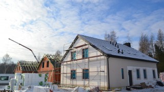 Osiedle domów w Poznaniu w pobliżu trzech jezior