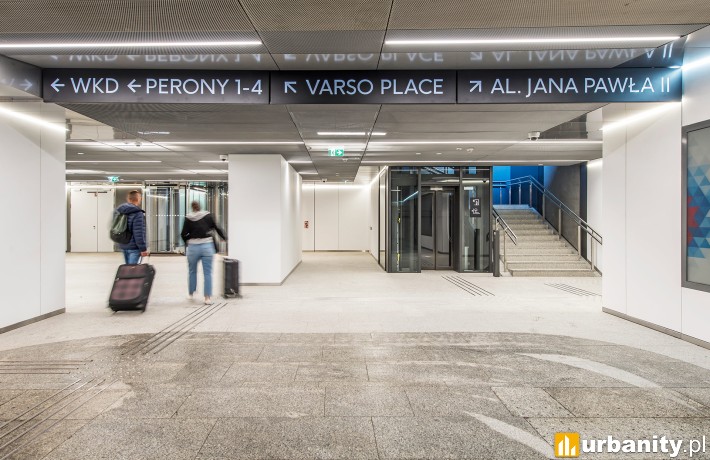 Przejście podziemne łączące Dworzec Centralny i Varso Tower