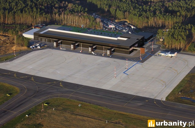 Projekt inwestycji na terenie portu lotniczego w Szczecinie, wiz. DEDECO Biuro Architektoniczne