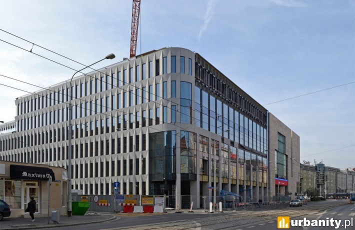 Biurowiec Retro Office House. Postęp prac w listopadzie 2017 roku (fot. alsen strasse 67)