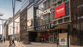 Japoński gigant odzieżowy z pierwszym sklepem w Polsce. Gdzie otworzy się Uniqlo?