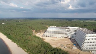 Tak prezentuje się budowa Hotelu Gołębiewski w Pobierowo