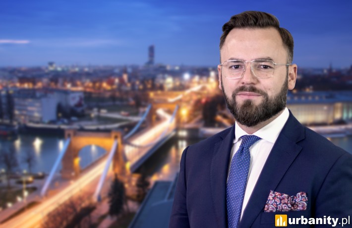 Michał Grabikowski, Dyrektor wrocławskiego biura Cresa Polska.