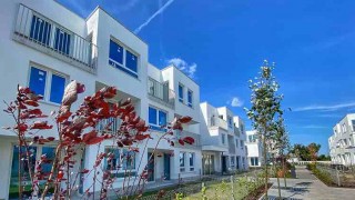 Gotowe kameralne osiedle w dzielnicy Ursus Gołąbki