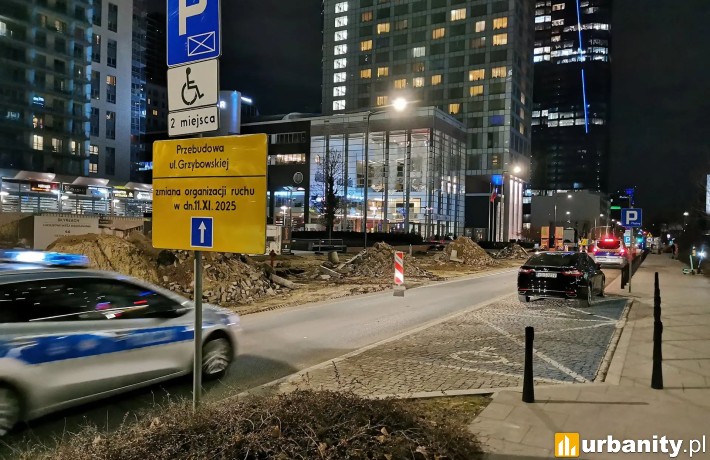 Ulica Grzybowska z kolejnym etapem prac modernizacyjnych, fot. Piotr L.