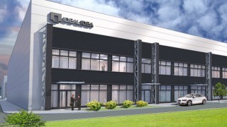 Ideal Idea IV w Warszawie na starcie