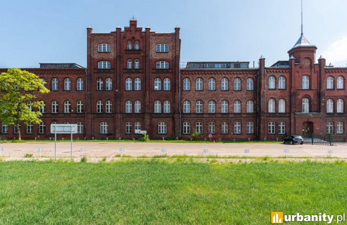 Budynek Dyrekcji na terenie Stoczni Cesarskiej w Gdańsku