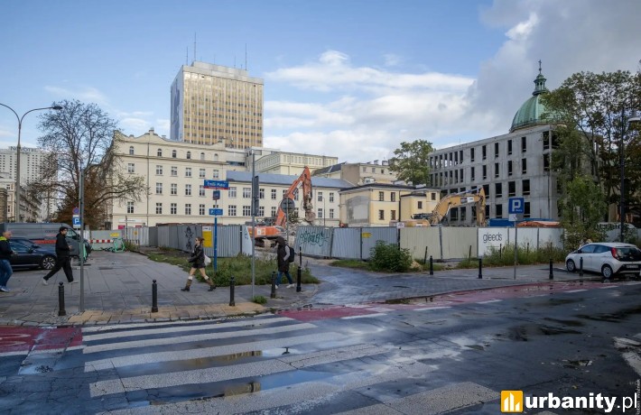 Teren, na którym powstanie wieżowiec Roma Tower, fot. Robert Woźniak