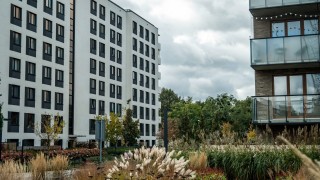 Jak bezpiecznie wybrać mieszkanie na rynku pierwotnym – praktyczny przewodnik dla kupujących