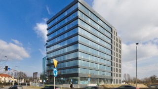 Pierwszy biurowiec Arkada Business Park już gotowy