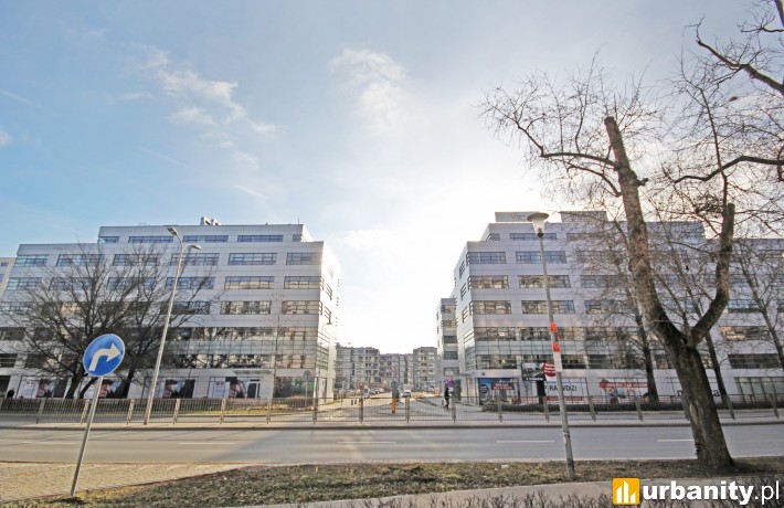 Biurowce przy ulicy Cybernetyki 7 i 7a w Warszawie