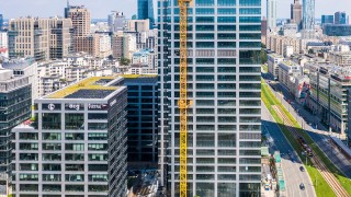 Pełny biurowiec kompleksu Generation Park przy Rondzie Daszyńskiego