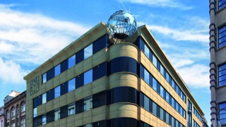 Wrocławski Business Center Save The World na ukończeniu