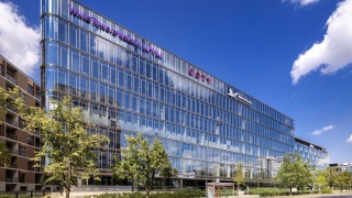 Globalny producent opon z Francji wynajmuje biuro na Mokotowie