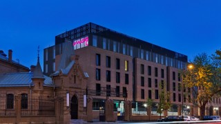 Lifestylowy hotel Moxy Warsaw Praga zmienia zarządcę