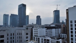 Pożar na budowie biurowca Q22. Sytuacja szybko została panowana