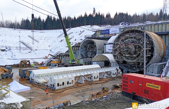 Skomplikowana operacja na budowie tunelu na Podkarpaciu. Obrót gigantycznej tarczy