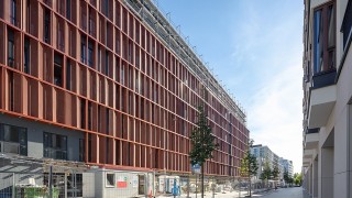 Dobiega końca budowa ekskluzywnego apartamentowca z ruchomą elewacją