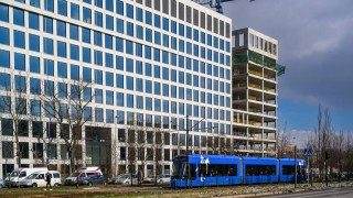 Zamknięcie konstrukcji kolejnego biurowca Brain Park w Krakowie. W realizacji wielofunkcyjne patio