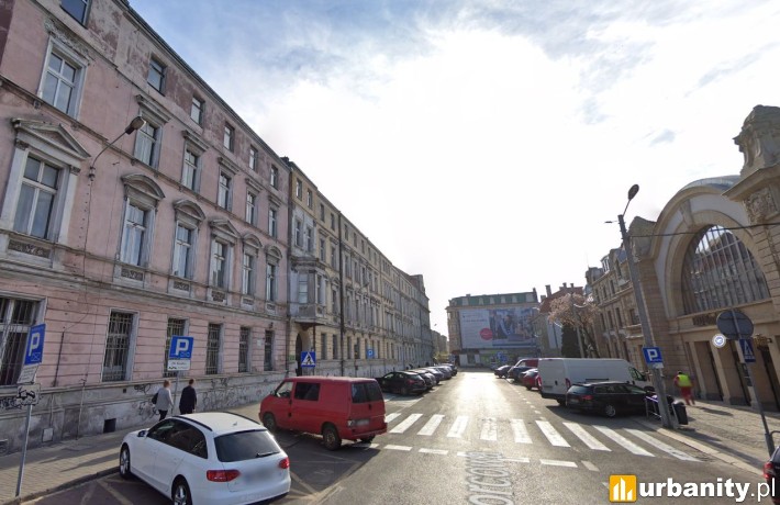 Kamienice przy Dworcowej 3 przed przebudową, fot. Google Street View